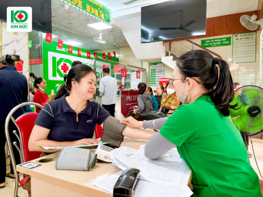 Phòng ngừa đột quỵ bằng kiểm soát huyết áp và lối sống lành mạnh