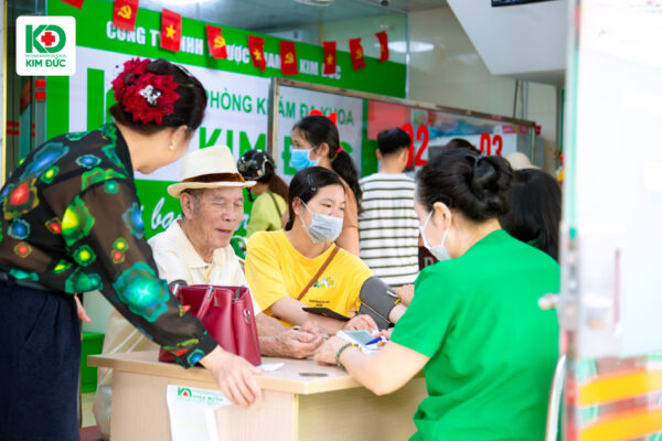 Biến chứng viêm cầu thận mạn gây suy thận mạn và tăng huyết áp